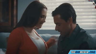 ການຮ່ວມເພດ Romantic ກັບແມ່ busty ດີ